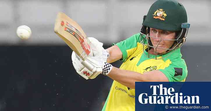 ‘I just want to fly under the radar’: modest Beth Mooney handed top Wisden award