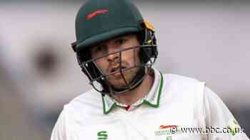 County Championship: Sam Evans century puts Leicestershire on top at Surrey