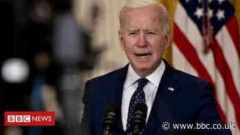 US imposes sanctions on Russia over cyber-attacks