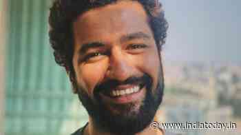 Vicky Kaushal tests negative for coronavirus, shares sunkissed pic - India Today