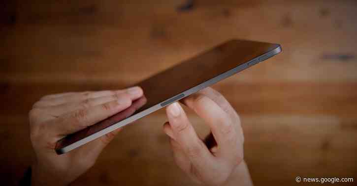 Leaked video claims to show Apple Pencil 3 with a return to a glossy design - 9to5Mac