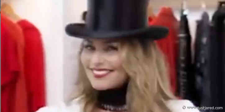 Shania Twain Wears Her Iconic 'Man! I Feel Like a Woman' Outfit Over 20 Years Later!