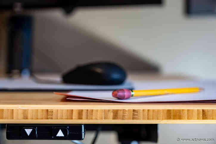 The Best Standing Desks for Offices and Studios
