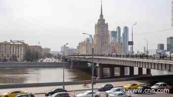 Russia sanctions 8 US officials, expels diplomats in retaliation for Biden's actions