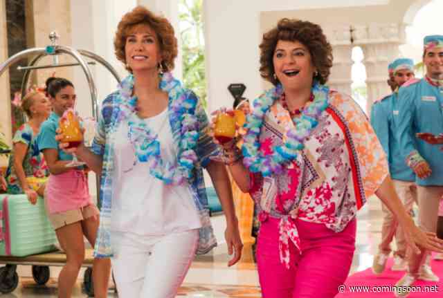 Kristen Wiig & Annie Mumolo Writing Cinderella’s Evil Stepsisters Film
