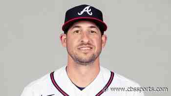 Braves' Sean Kazmar makes history with first MLB appearance in more than 12 years
