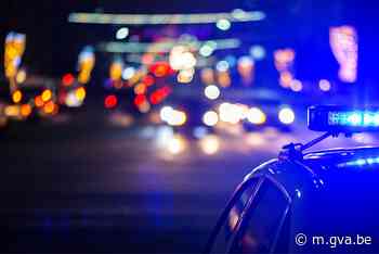 Politie legt lockdownfeestje stil in Edegem: feestvierders vluchten naar de tuin - Gazet van Antwerpen