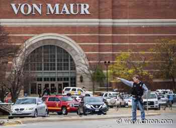 2 wounded in Omaha mall shooting that sends shoppers running