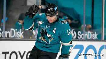 Patrick Marleau ties Gordie Howe's NHL record for games played