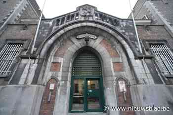 Gevangenen zijn ontevreden met coronamaatregelen en steken papier in brand<BR />