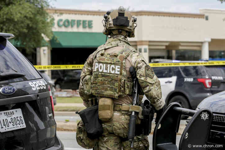 EMS: 3 adults fatally shot in Austin, no suspect in custody