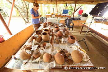 Archaeologists discover 3500-year-old terracotta pots that once held honey