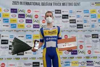 Fabio Van Den Bossche toont Elia Viviani en Jan-Willem van Schip zijn hielen: “Heel mooi orgelpunt”