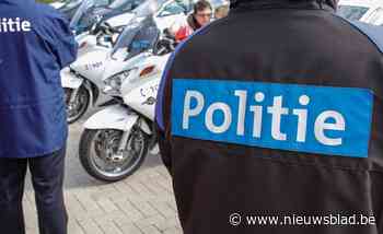 Wielertoerist gewond naar ziekenhuis na aanrijding (Zulte) - Het Nieuwsblad