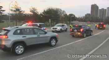 Ottawa police set up checkpoints at Ottawa-Gatineau crossings