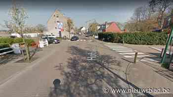 Fietser (13) lichtgewond na aanrijding met wagen: “Dankzij fietshelm”