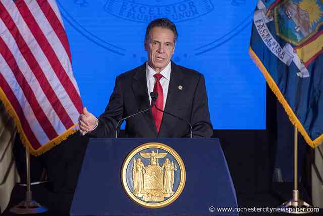 Poll offers good and bad news for Cuomo