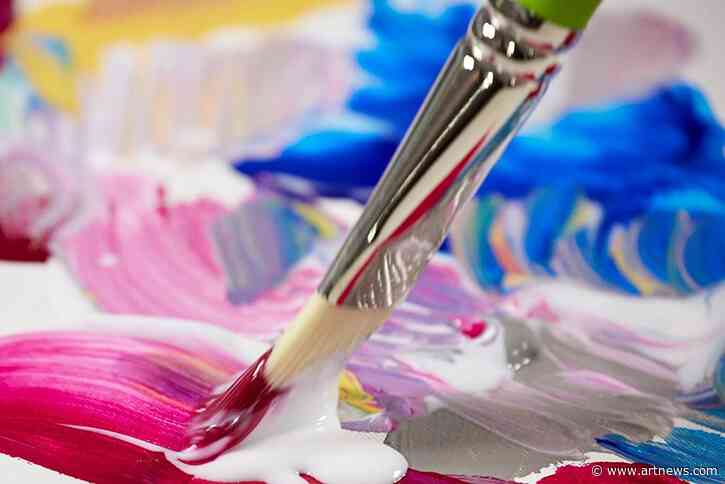 The Best Acrylic Matte Mediums for Artists and Hobbyists
