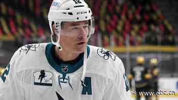 Patrick Marleau plays 1,768th game, overtakes Gordie Howe for most in NHL history