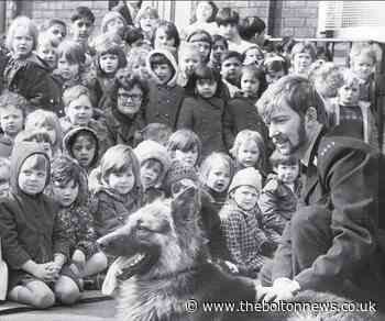 Kids learn about Rocky the police dog in Bolton