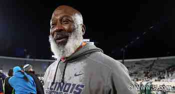 Texans D Needs 'High School Mentality,' Says Lovie - Sports Illustrated