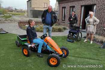 Ondernemer geeft Lommelse Kevin nieuwe gocart