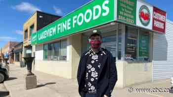 Workers at smaller Sask. grocery stores left off the list for vaccination priority