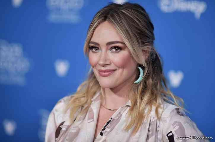 ‘How I Met Your Father,’ Starring Hilary Duff, Is Coming to Hulu