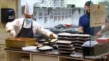Sadaqa Project aims to give out 10,000 meals during Ramadan
