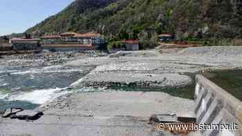 Tracce di ordigni nell’alveo del Sesia: fermo il cantiere del ponte provvisorio a Romagnano Sesia - La Stampa