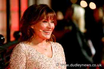 TV presenter Lorraine Kelly reveals 'bonkers' overnight incident - Dudley News