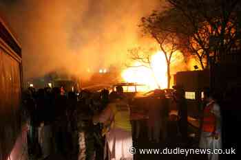 Four killed in bomb attack at luxury Pakistan hotel - Dudley News