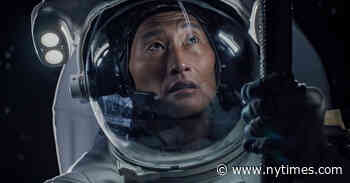‘Stowaway’ Review: An Outer-Space Drama, Lacking Gravity