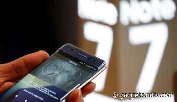 Alleged Samsung Phone Bursts Into Flames Inside Bag; Singes Man’s Arm, Hair: Watch Video