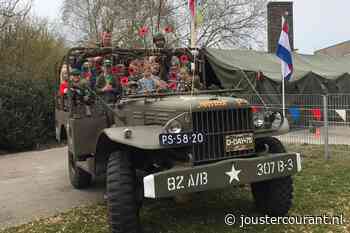 FOTO'S | OBS De Schakel staat feestelijk stil bij bevrijding Rotsterhaule en Sintjohannesga in WOII - Jouster Courant