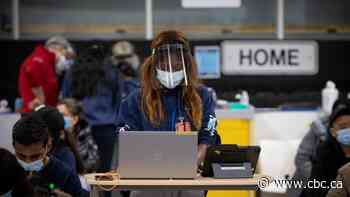Toronto reports 1,035 COVID-19 hospitalizations in another record-setting day