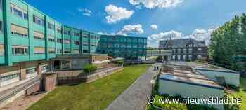 Golf van besmettingen teistert rusthuis De Lichtervelde: “Minimale zorg is nu nog mogelijk, maar dit houden we - Het Nieuwsblad