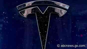 Consumer Reports tricks Tesla to drive with no one at wheel