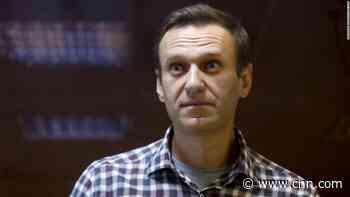 Jailed Kremlin critic Alexey Navalny ends hunger strike
