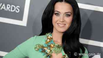 Katy Perry: Sie überrascht mit langer, schwarzer Mähne - Gala.de