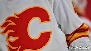 Flames cancel morning skate after player tests positive for COVID-19
