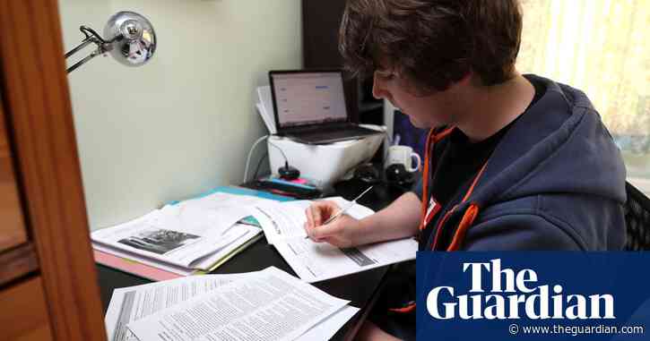 Social mobility study to assess lockdown effect on teenagers in England