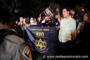 Israeli police arrest dozens in night of chaos in Jerusalem - Red Deer Advocate