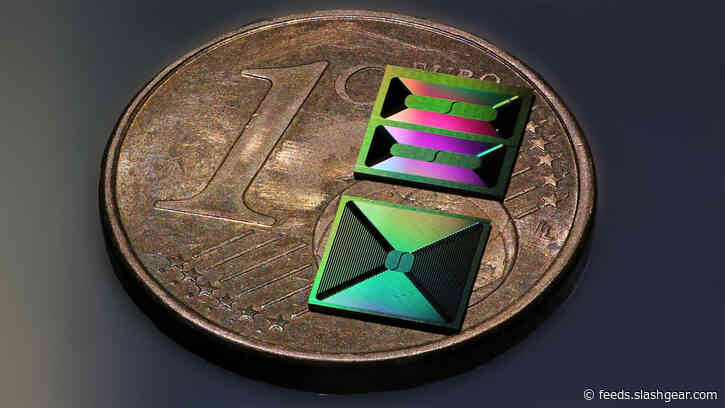 Researchers create ultralow-loss silicon nitride integrated photonic circuits