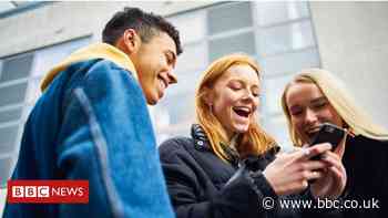 Major mobile operators outshone by smaller rivals