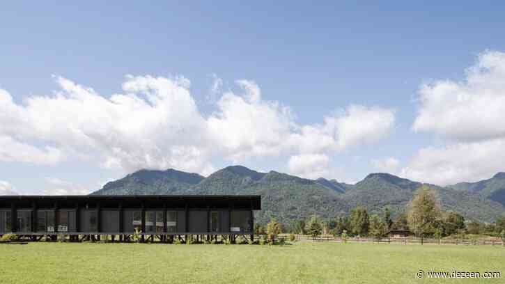 Max-A builds low-cost modular cabin overlooking Lake Ranco in Chile