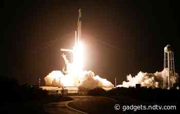 Astronauts Aboard SpaceX Endeavour Safely Reach International Space Station