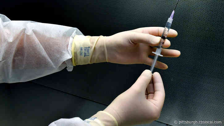 New Study Finds Women Are More Likely To Get The COVID-19 Vaccine Than Men