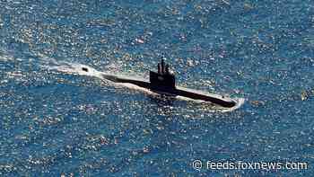 Indonesian sub's crew oxygen dwindles as worries grow