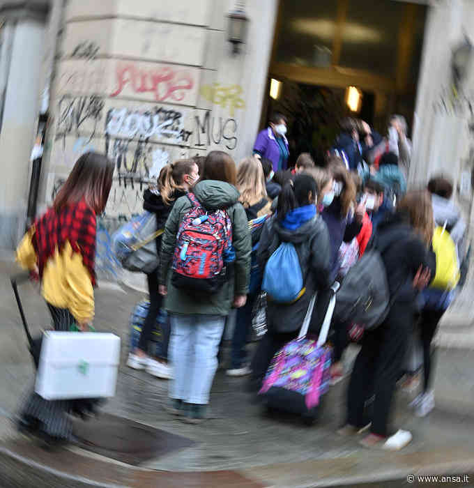 Scuola: Marche, ritorno presenza 70% province Fermo e Ascoli - Agenzia ANSA